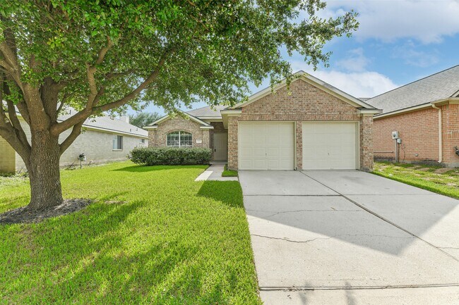 Building Photo - 13831 Hillingdale Ln