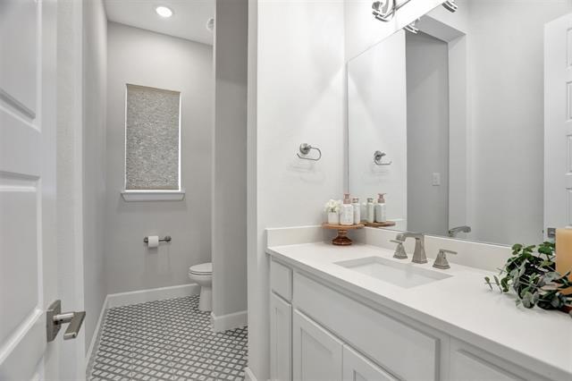 Building Photo - 3548 Golden Bell Ct