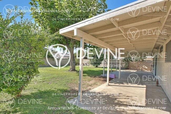 Building Photo - 2638 S Virginia Way