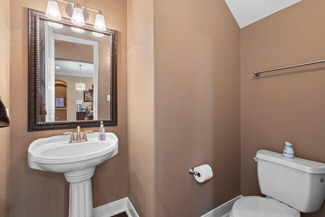 Building Photo - 10602 Comeaux Ln