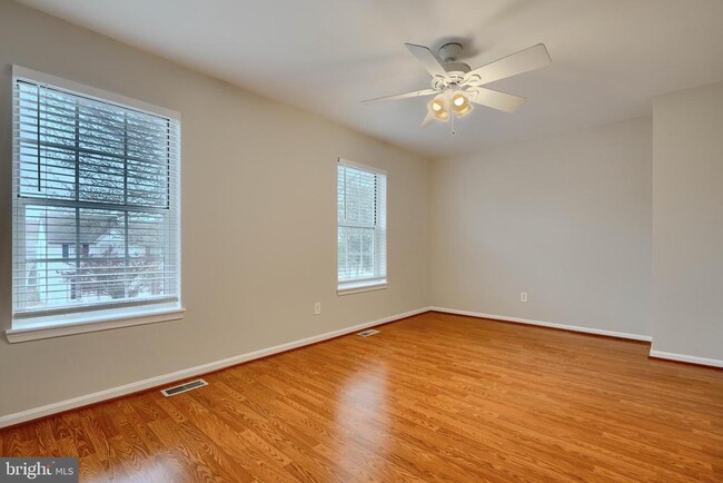 Building Photo - 733 Reedy Cir