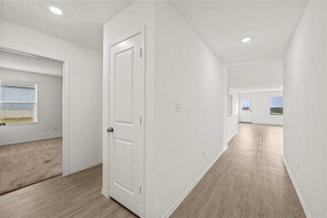 Building Photo - 11200 Loch Erie Cv