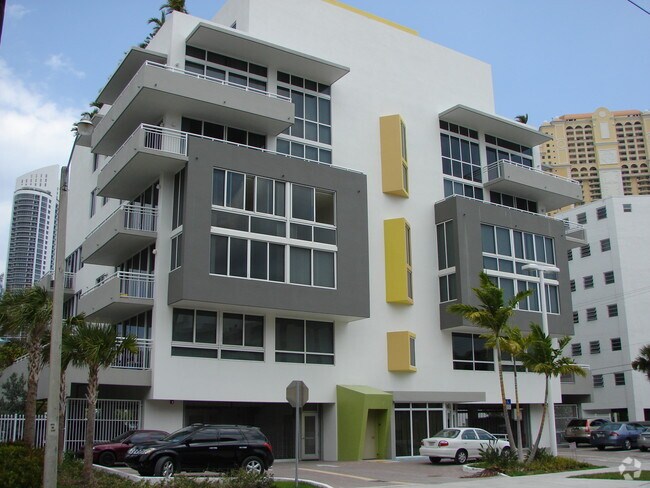 Primary Photo - Bella Condos