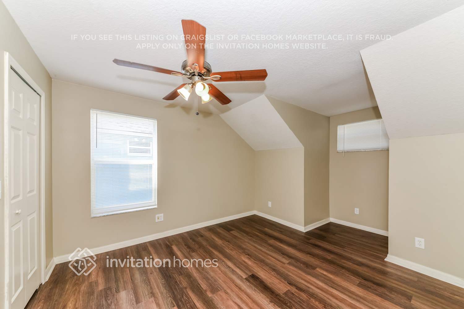 Building Photo - 10710 Lakeside Vista Dr