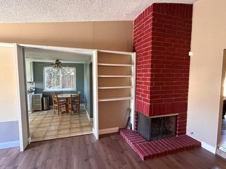 Primary Photo - 125 Kingswood Ave