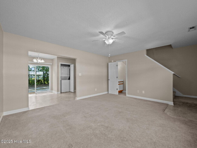 Building Photo - 51 Pirates Cove Dr