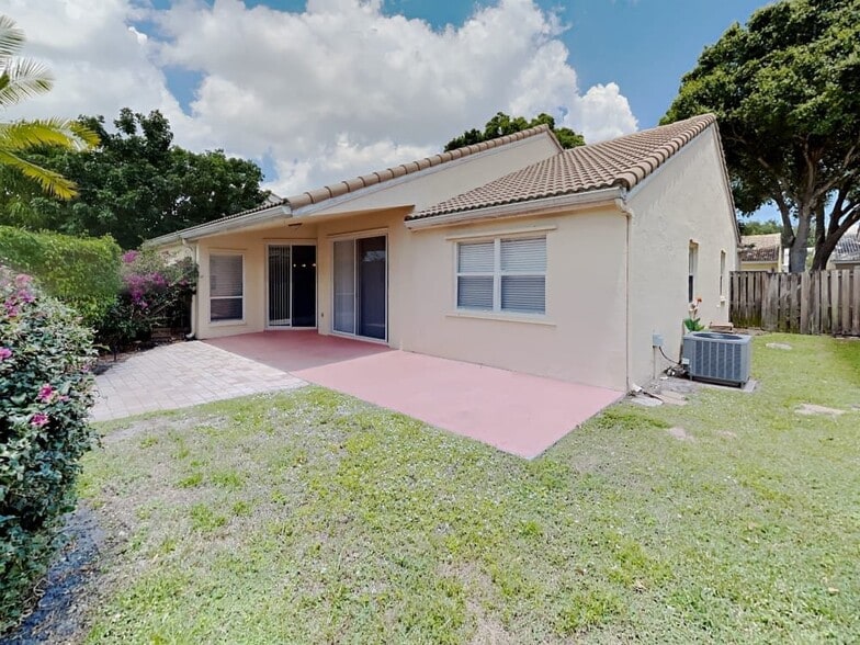 Building Photo - 10162 Aspen Way