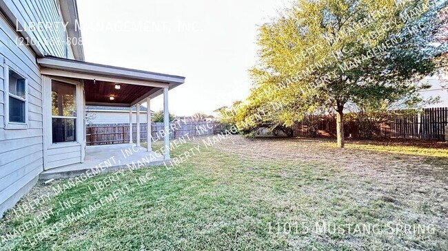 Building Photo - 11015 Mustang Spring