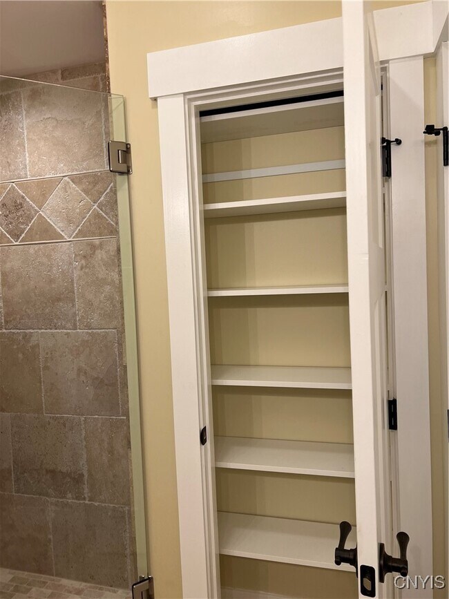 Building Photo - 3817 Gully Rd