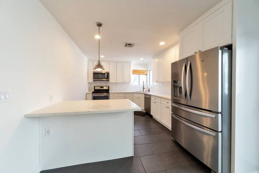 Building Photo - 11613 Haynes St