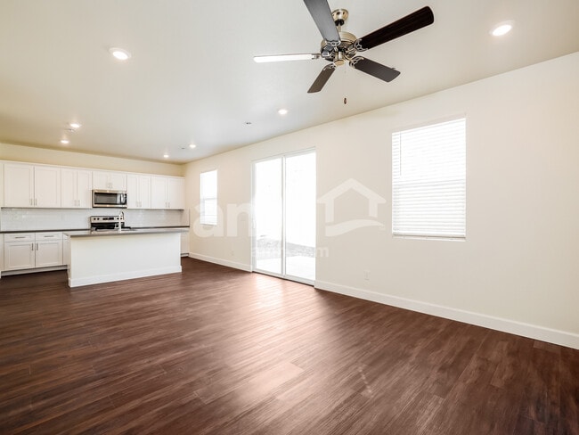 Building Photo - 6509 Enlightenment Dr