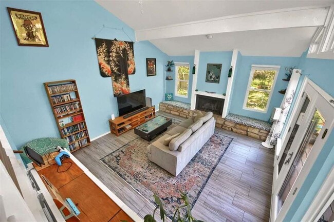 Building Photo - 11510 Oak Knoll Dr