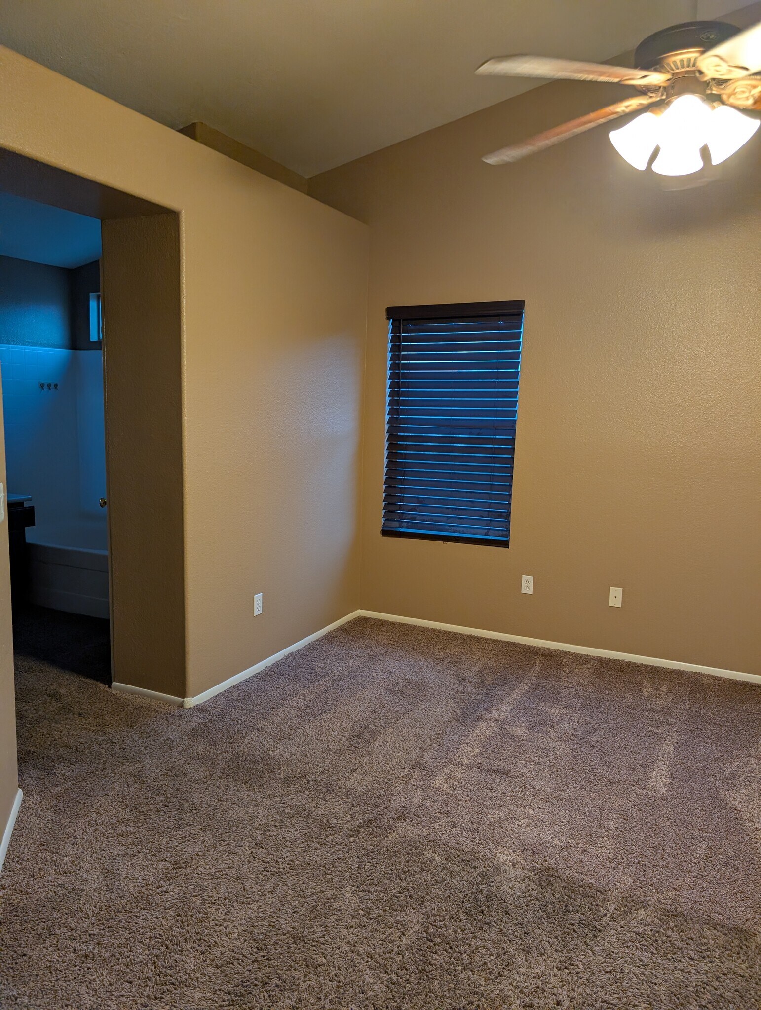 Main Bedroom - 10430 W Orange Dr