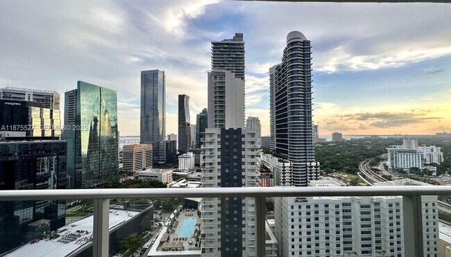 Building Photo - 1100 S Miami Ave