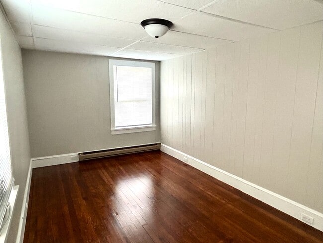 Building Photo - 445 Bryarly Rd