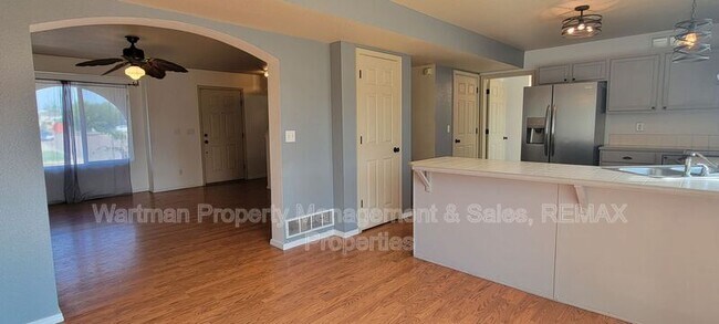 Building Photo - 3241 Viero Dr