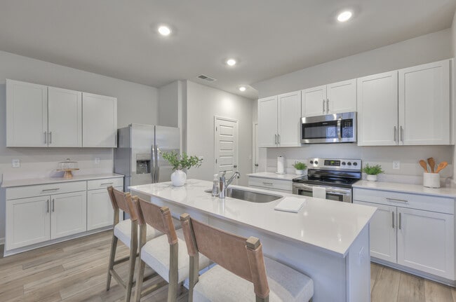 Building Photo - 1082 Townhomes