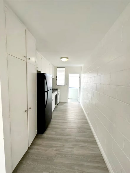 Building Photo - 711 Makaleka Ave