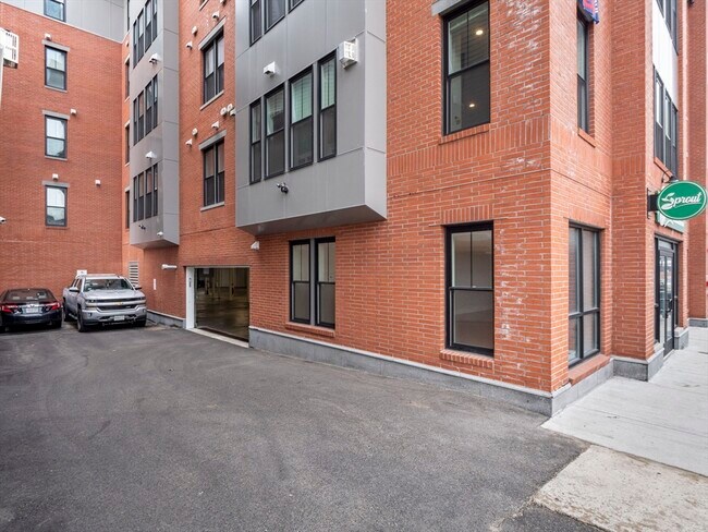 Building Photo - 45 L St