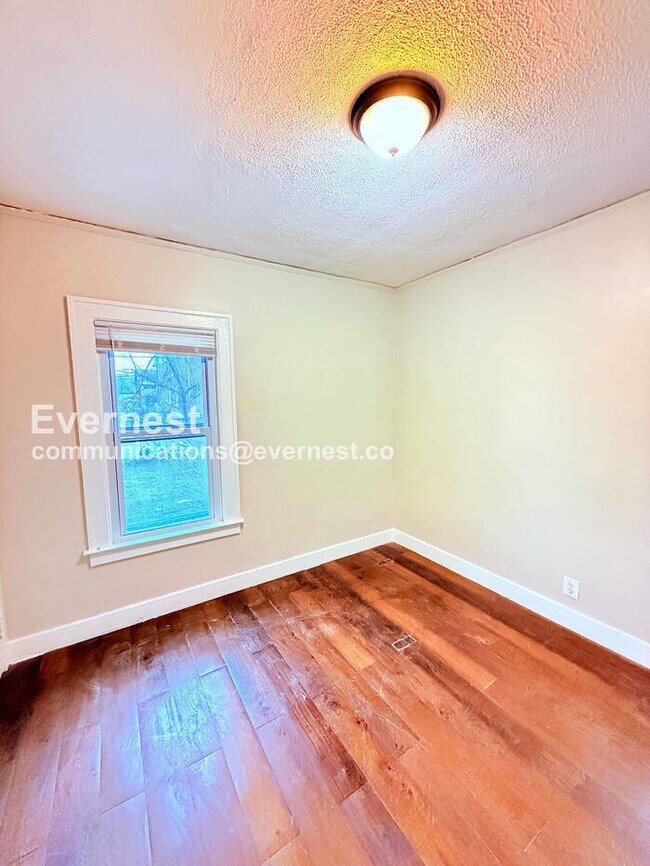 Building Photo - 12019 Stoepel St