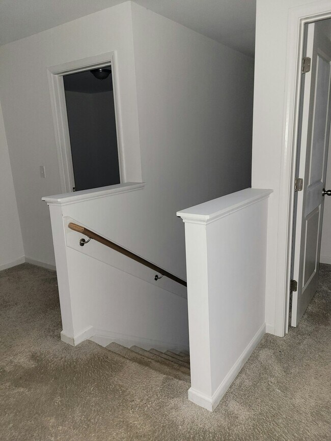 Building Photo - 285 Riley Wy