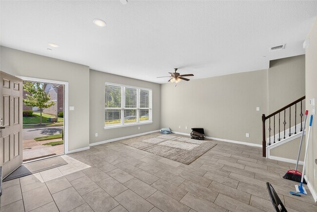 Building Photo - 3533 Cricket Dr