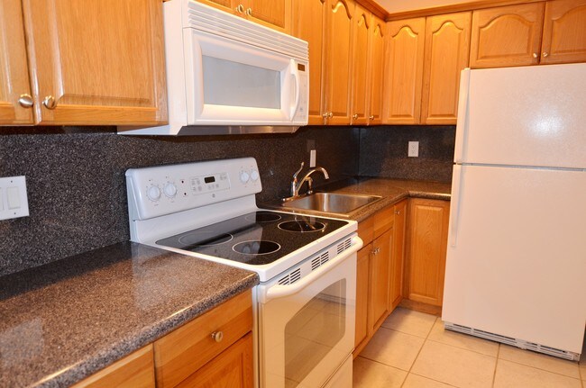 Building Photo - Bellagio Condominiums