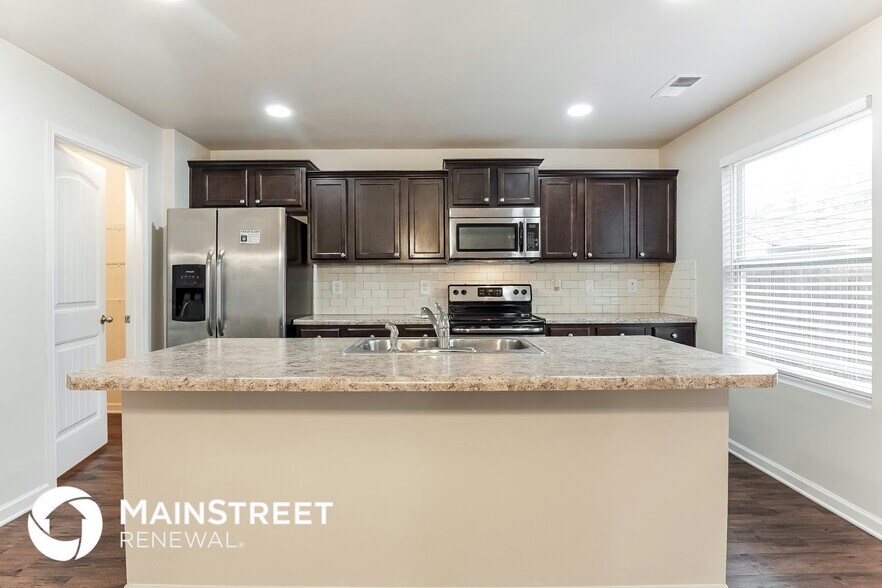 Building Photo - 249 Chesser Reserve Dr