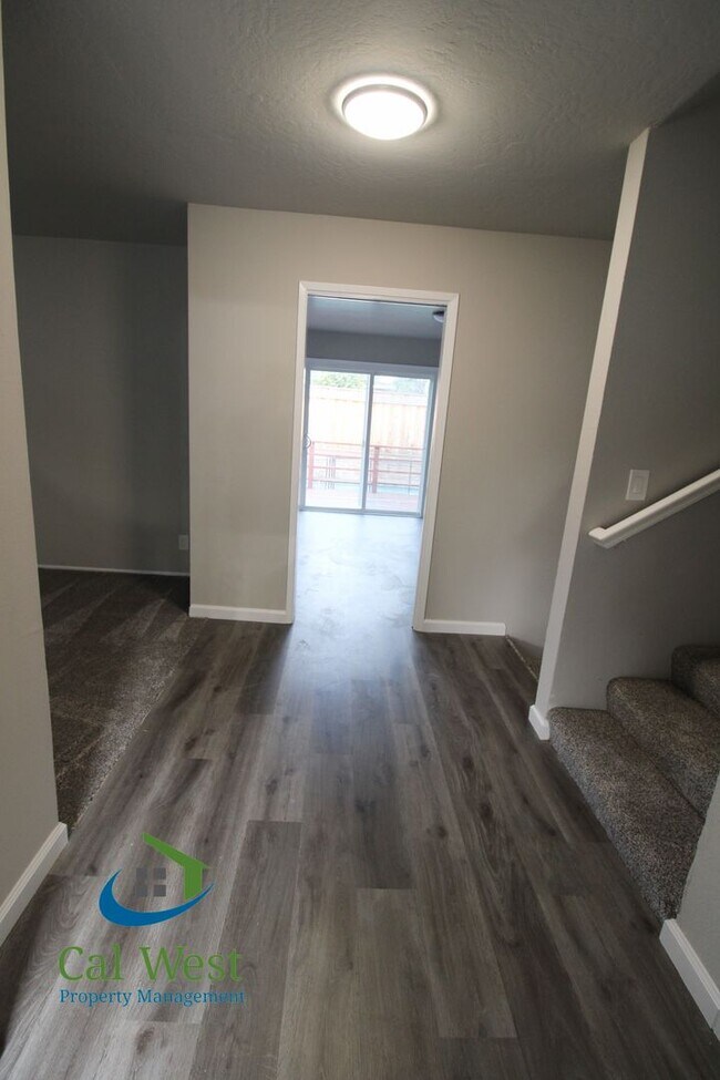 Building Photo - $5095 - COMING SOON! Large spacious updated 4 Bed/2.5 Bath Home With Pool in San Jose