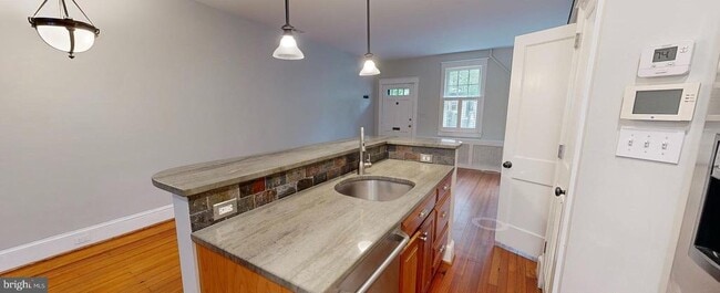 Building Photo - 2031 37th St NW