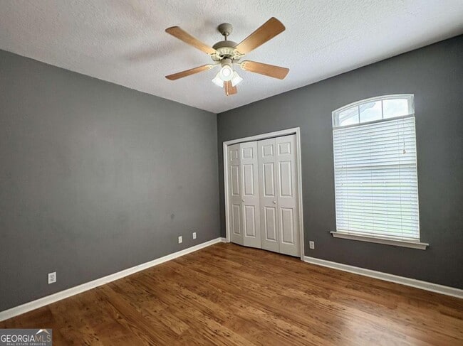 Building Photo - 104 Carrington Way