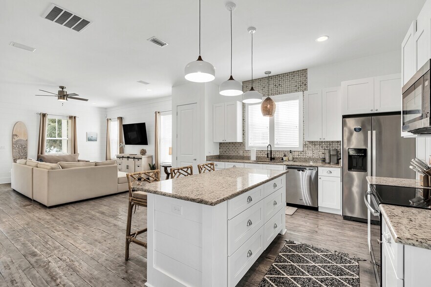 Building Photo - 35 Abbie Rd