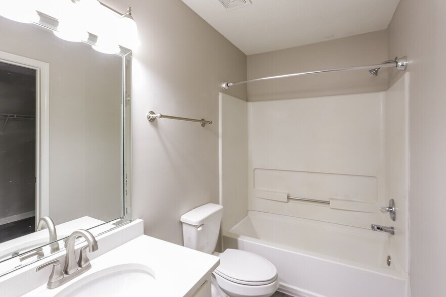 Building Photo - 2944 Connor Reed Dr