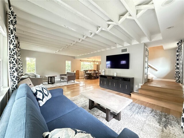 Building Photo - 1369 Hepner Ave