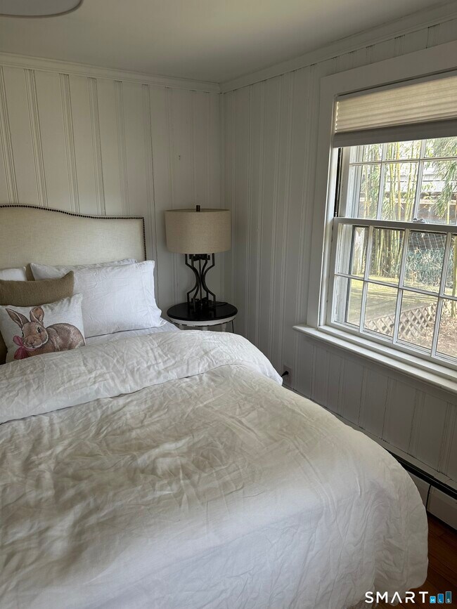 Building Photo - 9 Rowland Pl