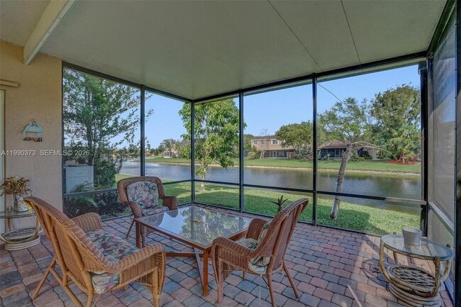 Building Photo - 1726 SW 110th Terrace