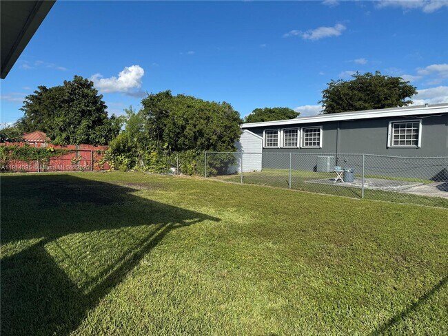 Building Photo - 22105 SW 113th Pl