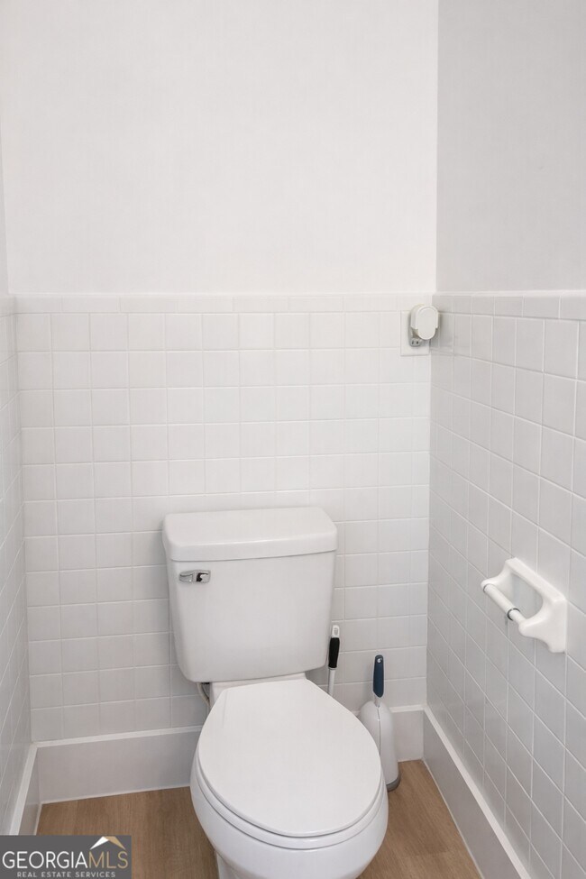 Building Photo - 1522 Central Ave