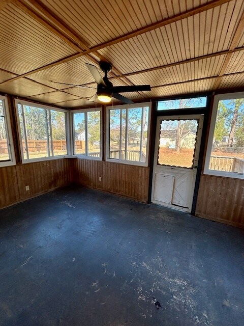 Building Photo - 3924 Foxridge Dr