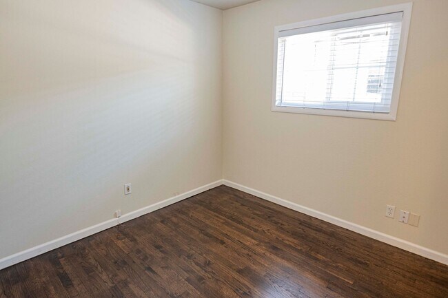 Building Photo - 4384 Camden Ave