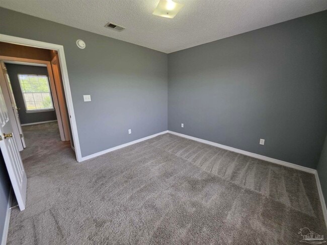 Building Photo - 6024 Yellow Rose Dr