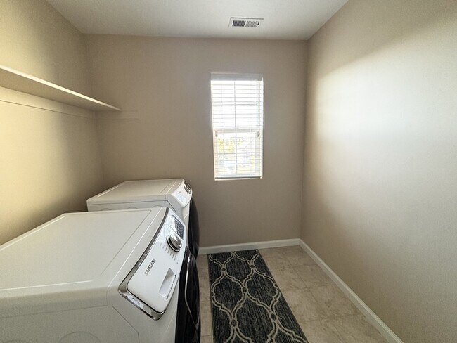 Building Photo - 3859 W Young Lucerne Cir