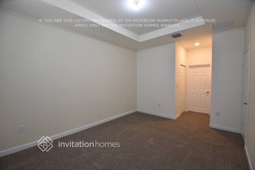 Building Photo - 3445 W 106th St