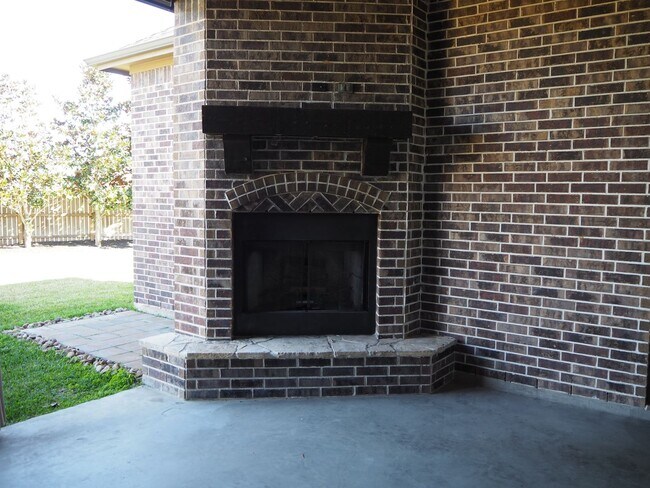 Building Photo - 2007 Greenvine Cir