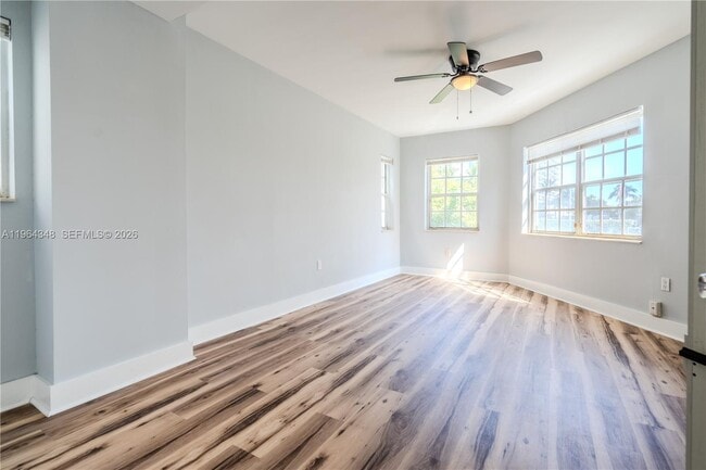 Building Photo - 2383 Flamingo Dr