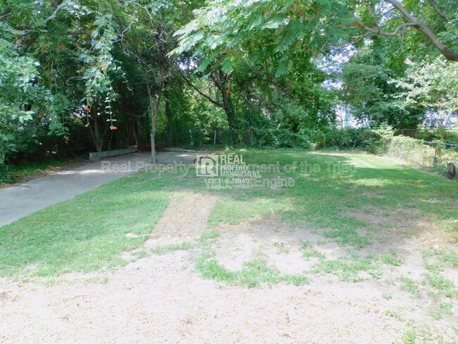 Building Photo - 1407 Gorrell St