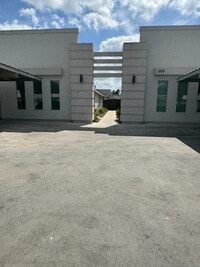 Building Photo - 1309 Alta Vista Dr