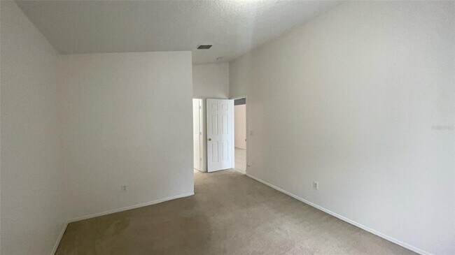 Building Photo - 3236 Brewster Dr