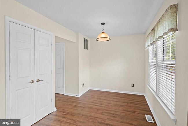 Building Photo - 3305 Cheverly Ct