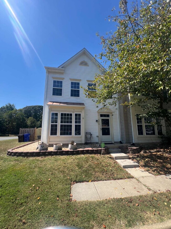 Primary Photo - Move-in Special: $100 off of the first mon...